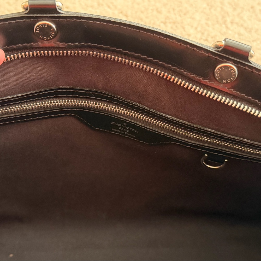 Louis Vuitton Black Electric Epi Brea MM - Picture 12 of 14